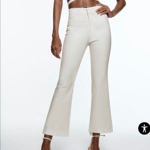 Zara mini flare pants in white size medium